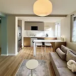 Apartamento T2 Renove, Quartier Compans *