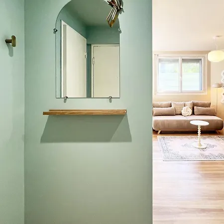 Apartmán T2 Rénové, Quartier Compans *