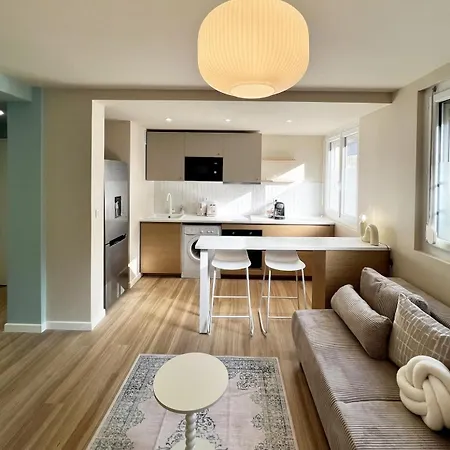 Apartment T2 Renove, Quartier Compans *