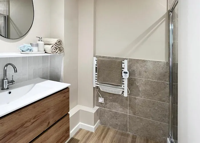 T2 Renove, Quartier Compans